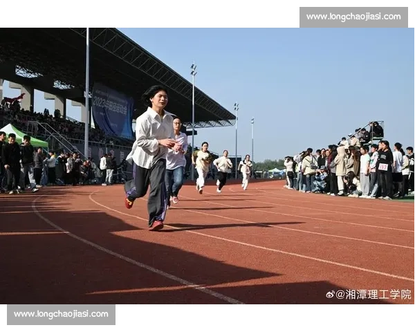 怀柔学子宋金萍亚青会折桂:2 分 07 秒 84 问鼎女子 800 米 怀柔学子宋金萍亚青会折桂:2 分 07 秒 84 问鼎女子 800 米
